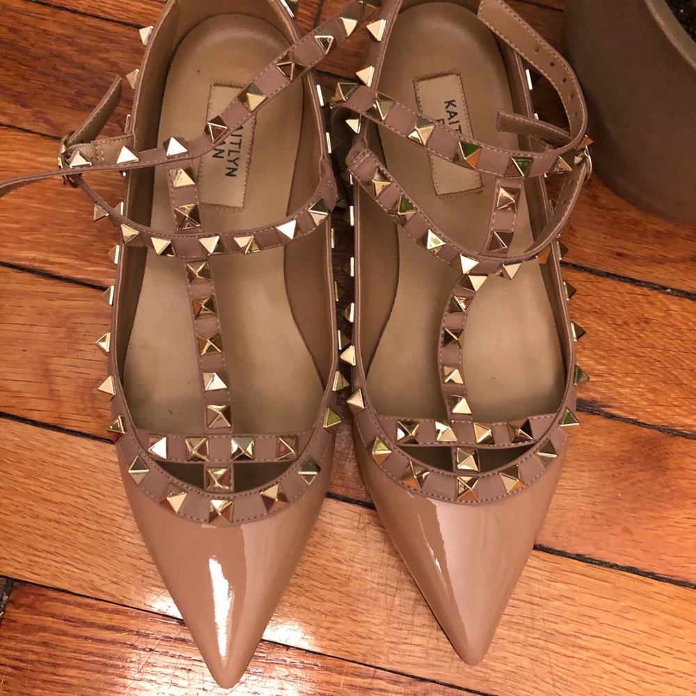 Kaitlyn pan studded flats, nude, patent leather